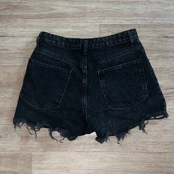 Zara shorts - Picture 2 of 3